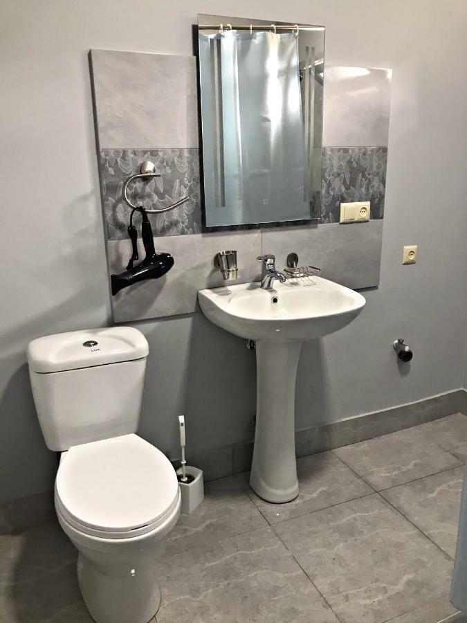 Hotel Season Kutaisi Zewnętrze zdjęcie