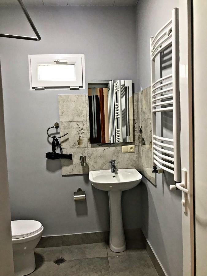 Hotel Season Kutaisi Zewnętrze zdjęcie